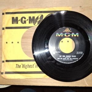 MGM Vinyl Record with Sleeve Lil Red Riding Hood Sam The Sham & The Pharoahs 45